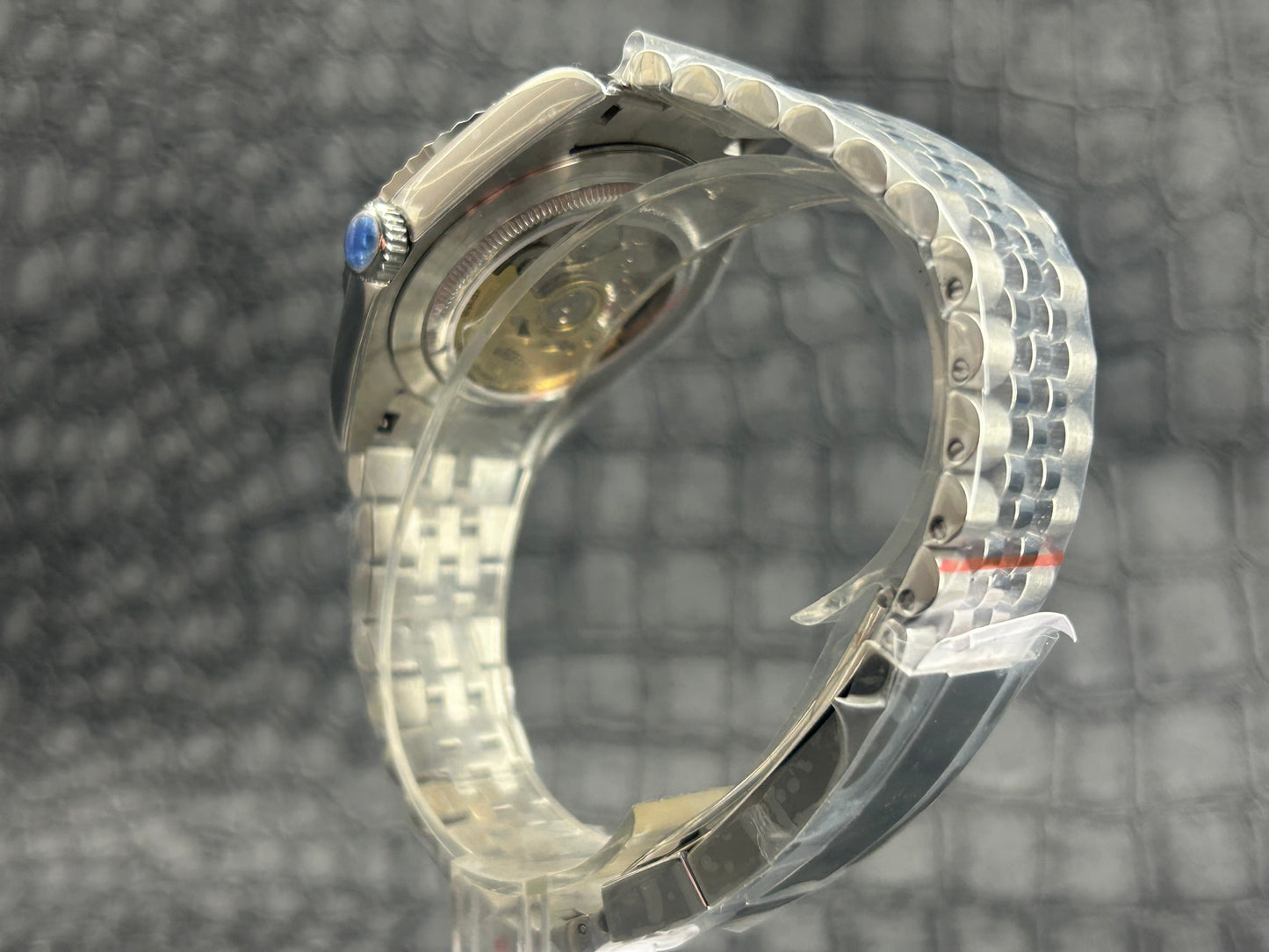 Seiko mod blue Arabic holographic dial jubilee open back