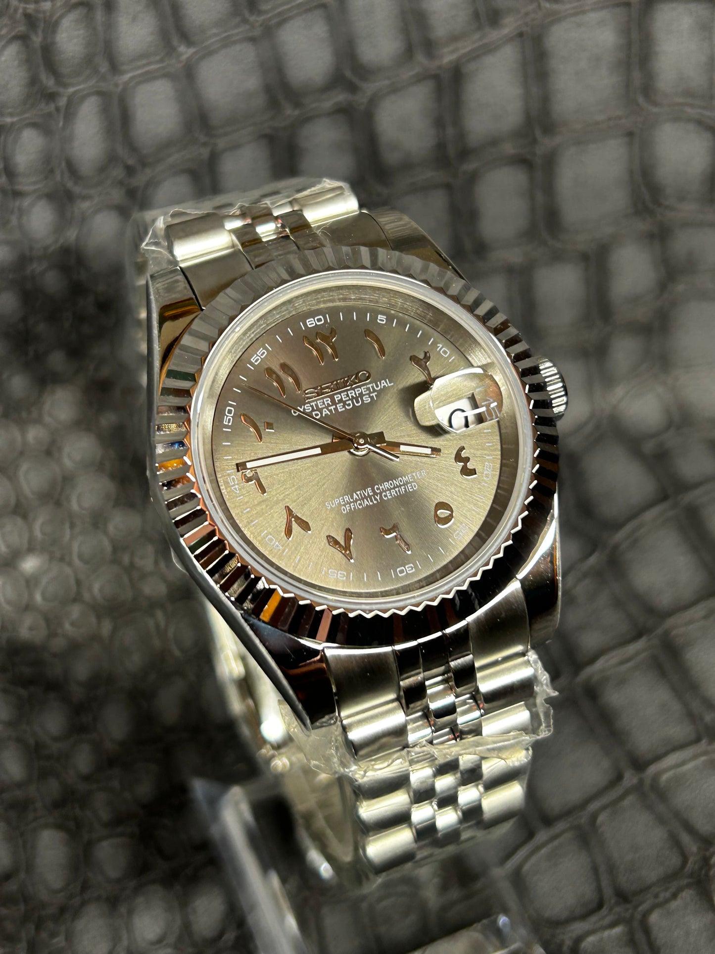 Seiko mod Holographic Grey Arabic Dial Seikojust jubilee