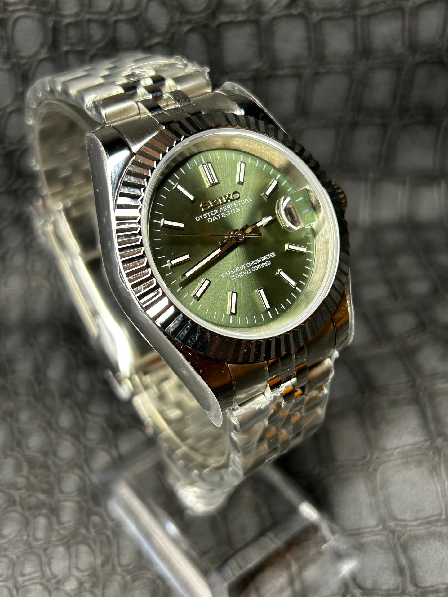 Seikojust mod olive dial oyster perpetual seikojust jubilee bracelet watch