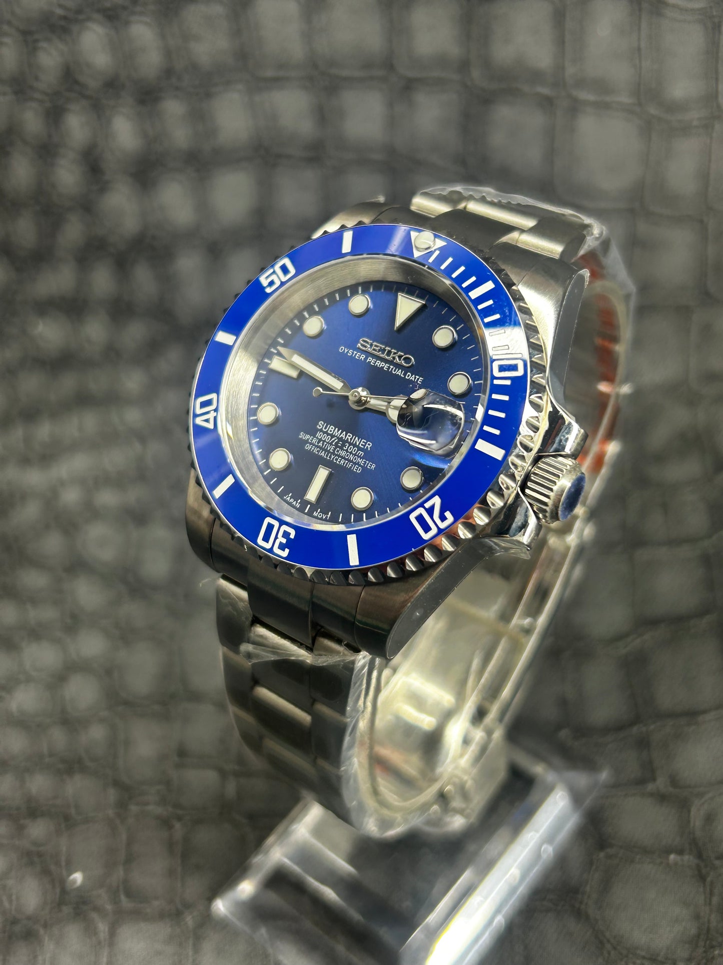 SEIKOMARINER Blue Smurf Mod Oyster