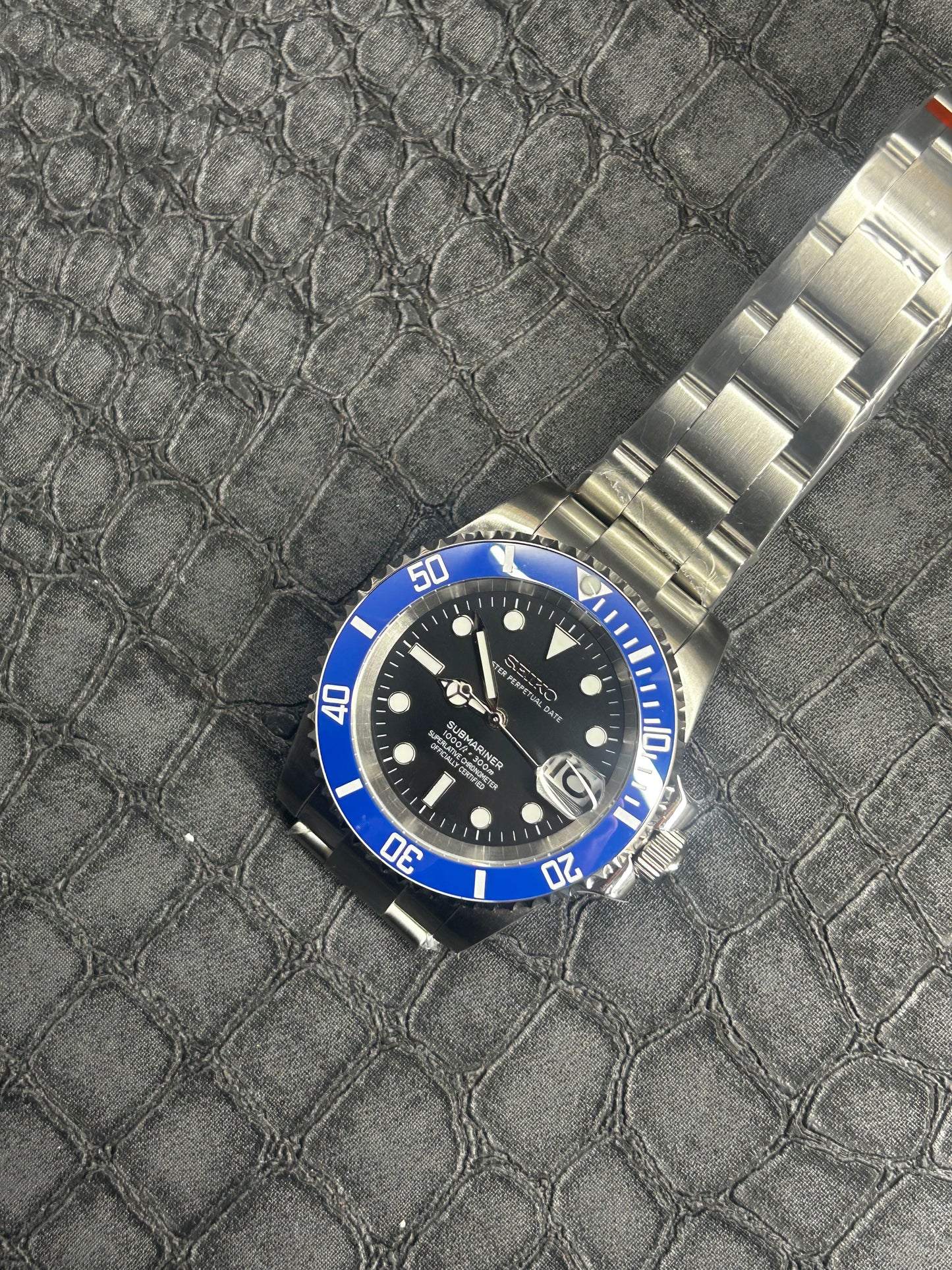 SEIKOMARINER Blueberry Oyster Stainless Steel Watch