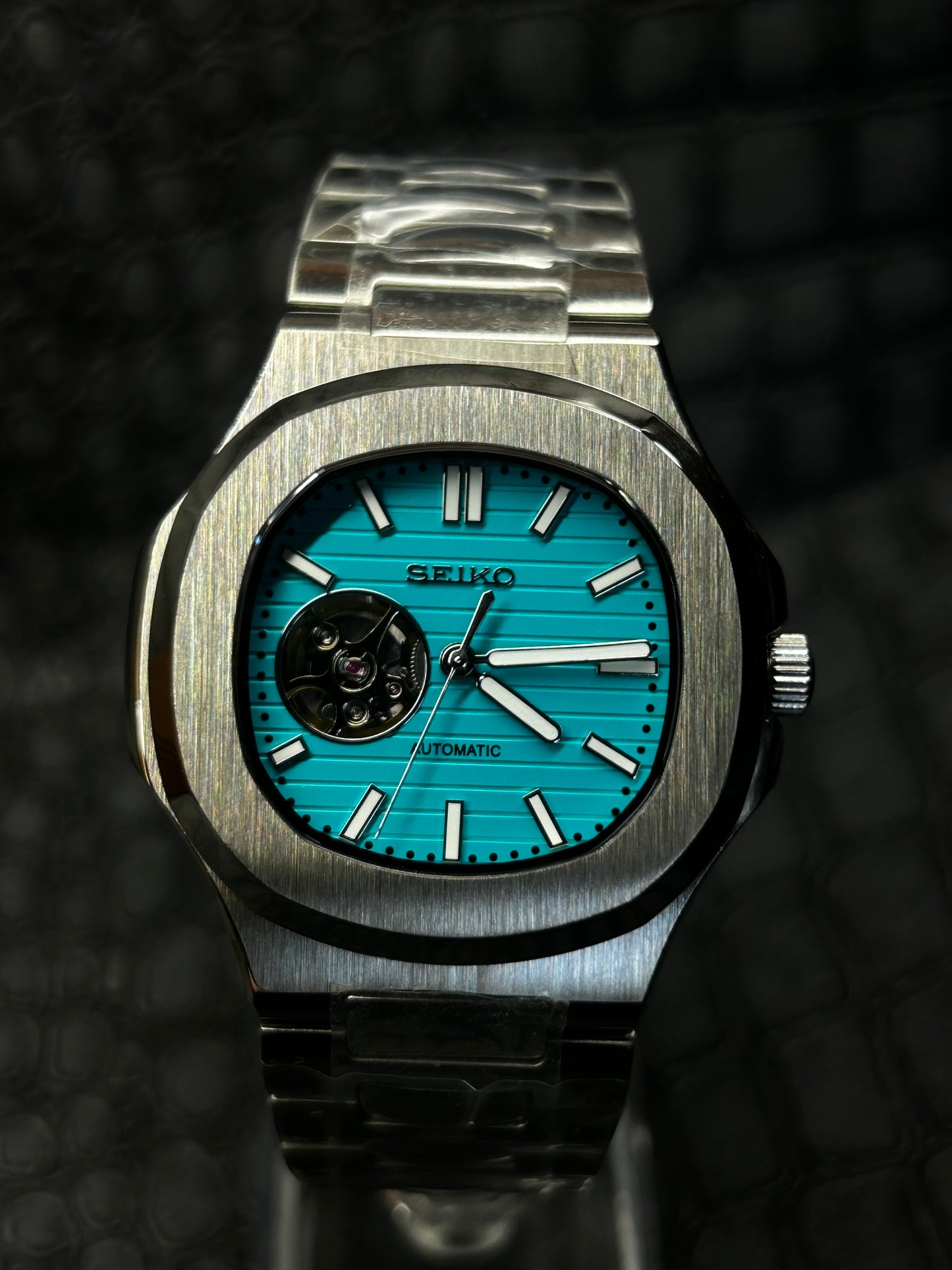 Seikonaut open heart turqoise blue