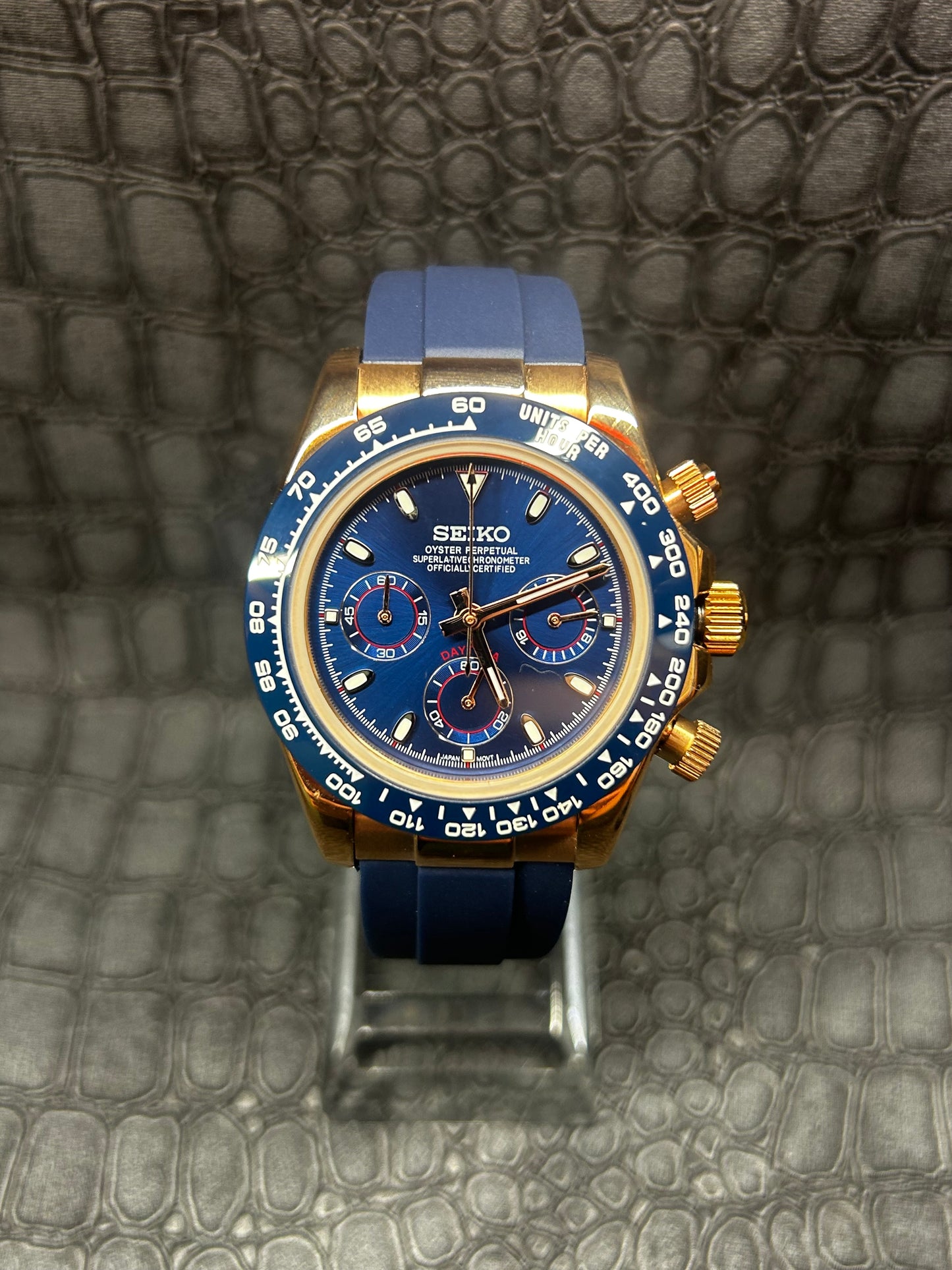 Seiktona blue and rose oyster flex watch