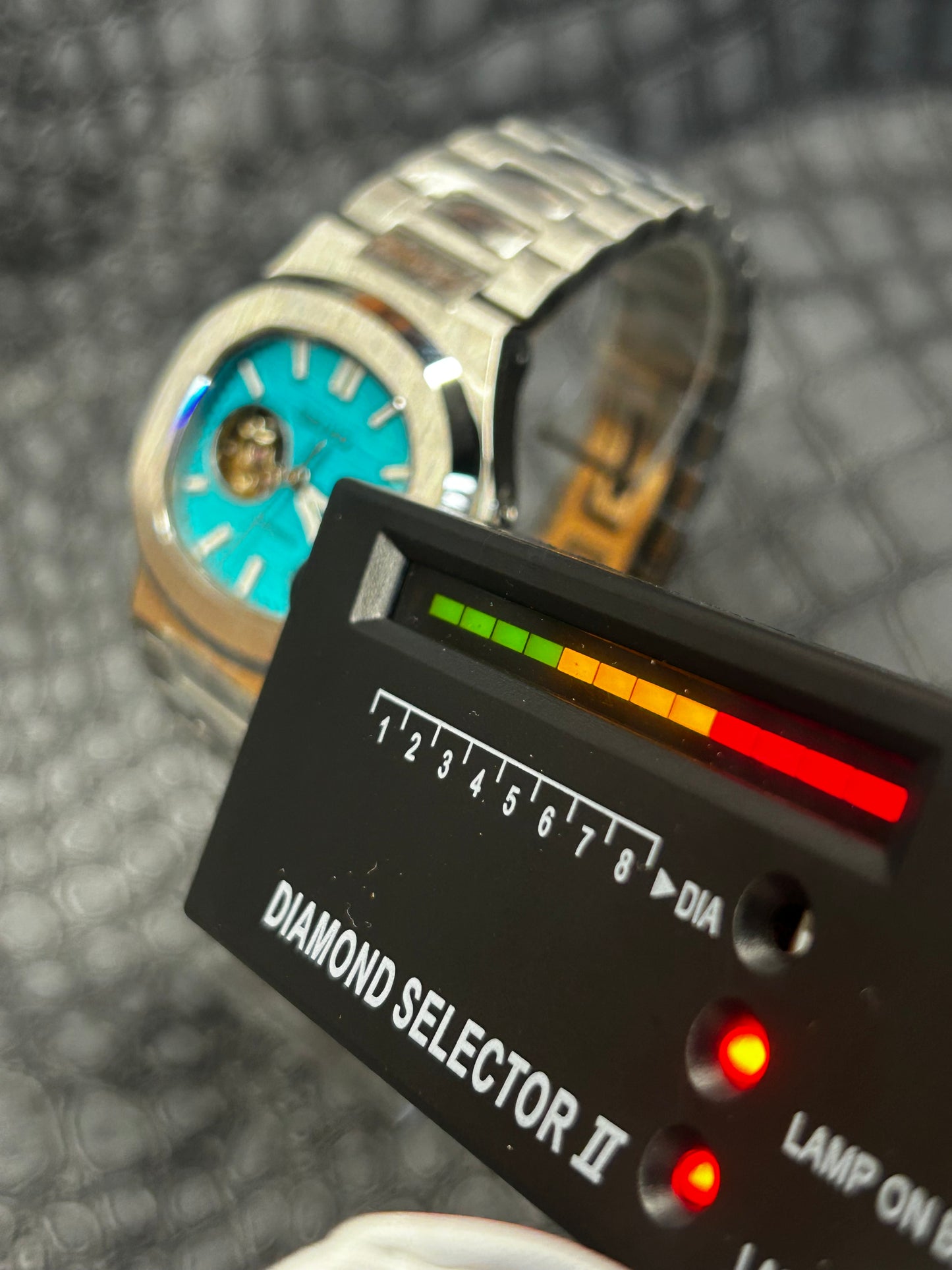 Seikonaut open heart turqoise blue