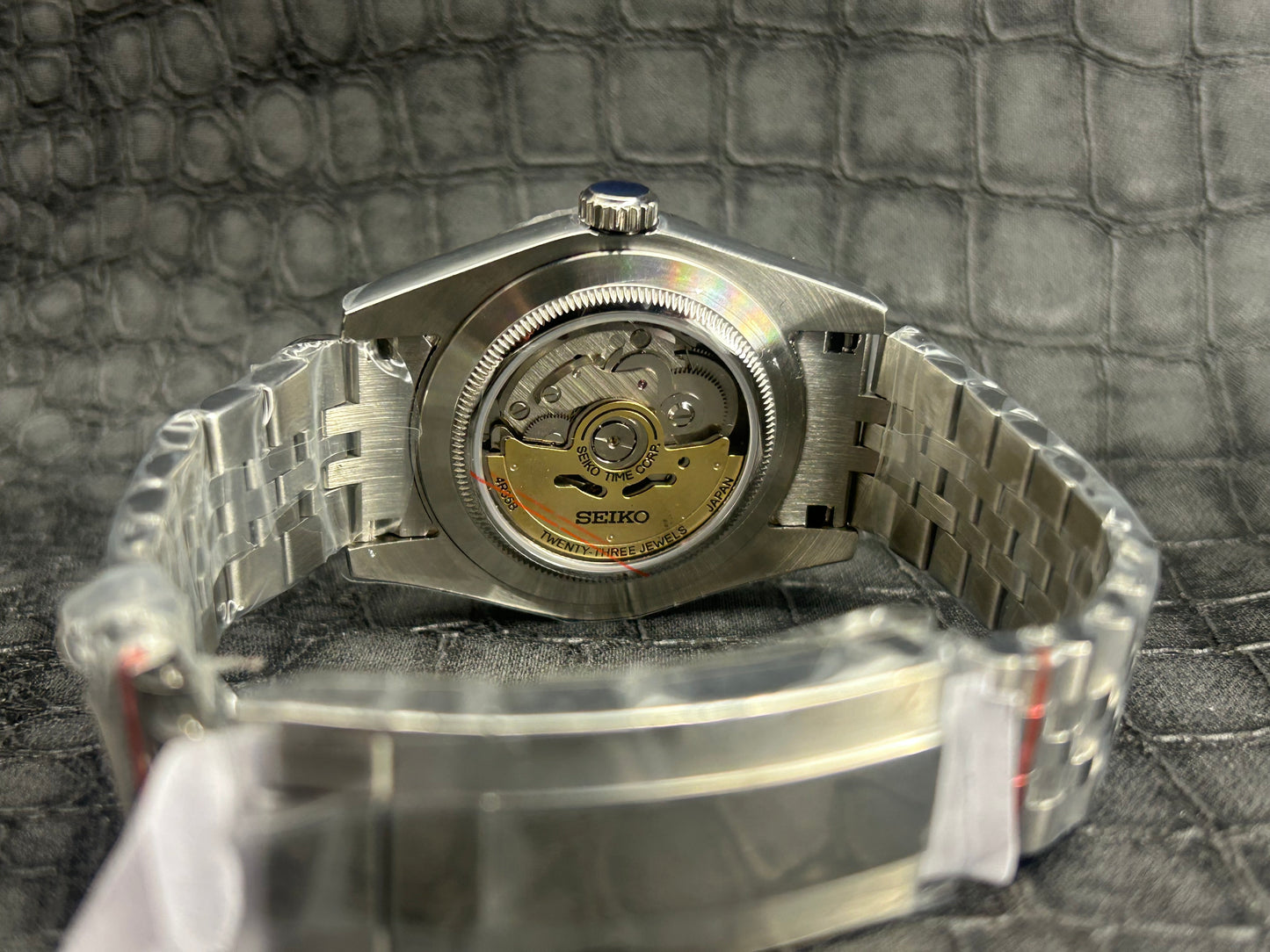 Seiko mod Olive Arabic Dial jubilee Custom stainless steel watch