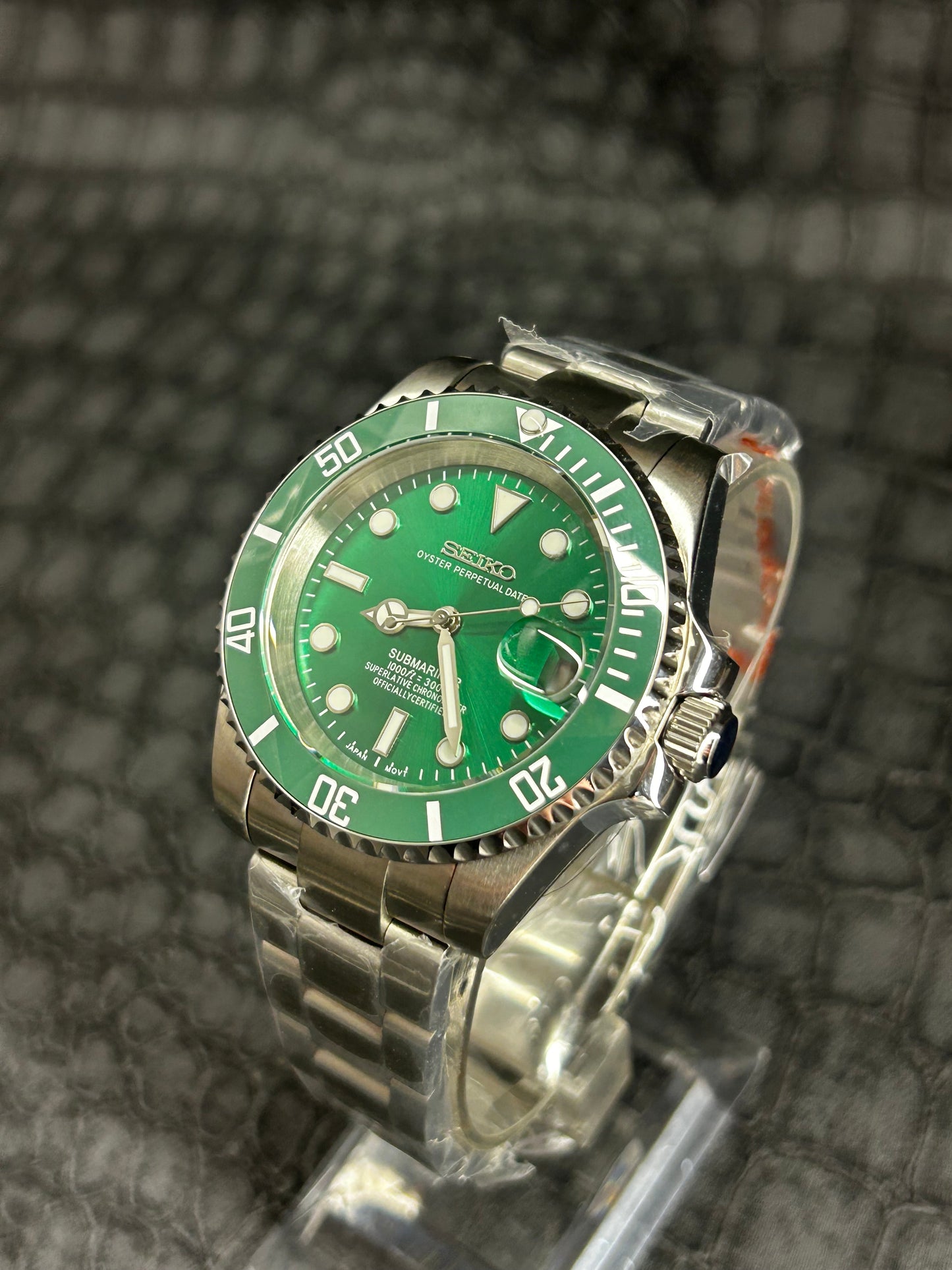 SEIKOMARINER mod hulk green oyster mod Stainless steel Watch Mod