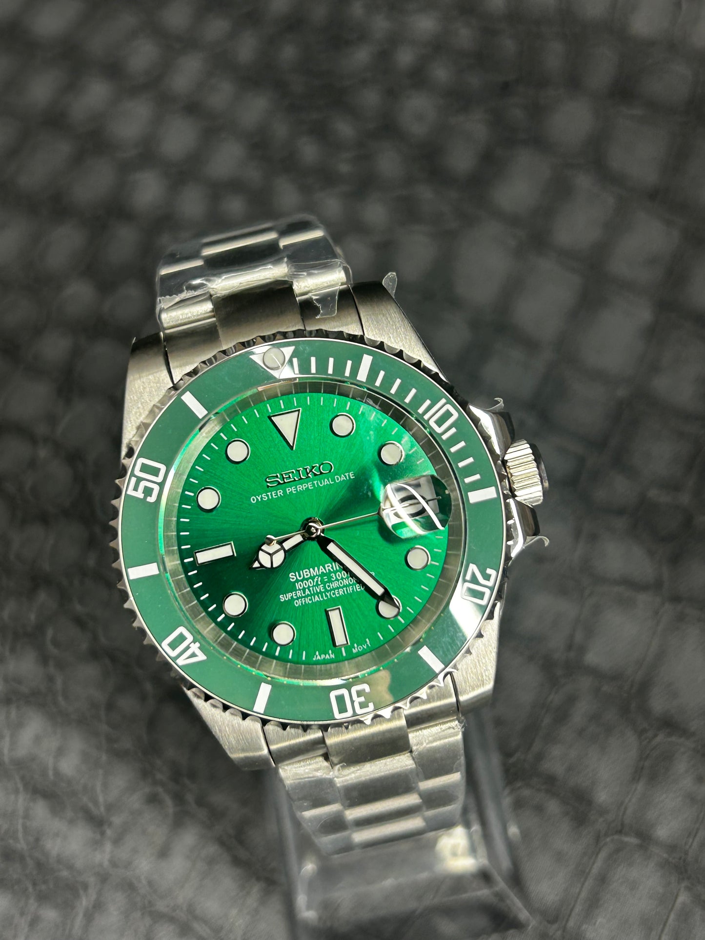 SEIKOMARINER mod hulk green oyster mod Stainless steel Watch Mod