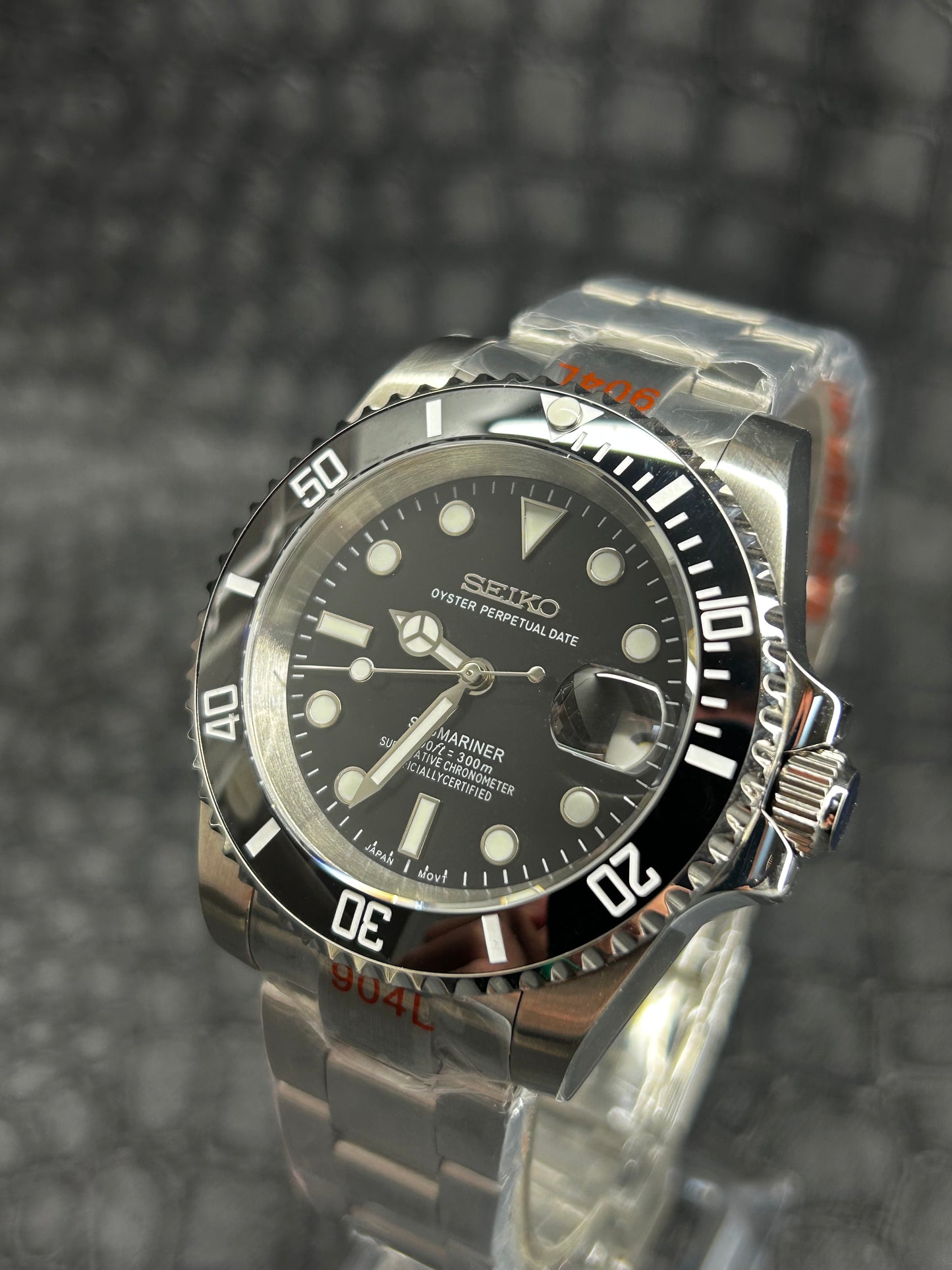 SEIKOMARINER Black Oyster Open Back Stainless Steel Watch