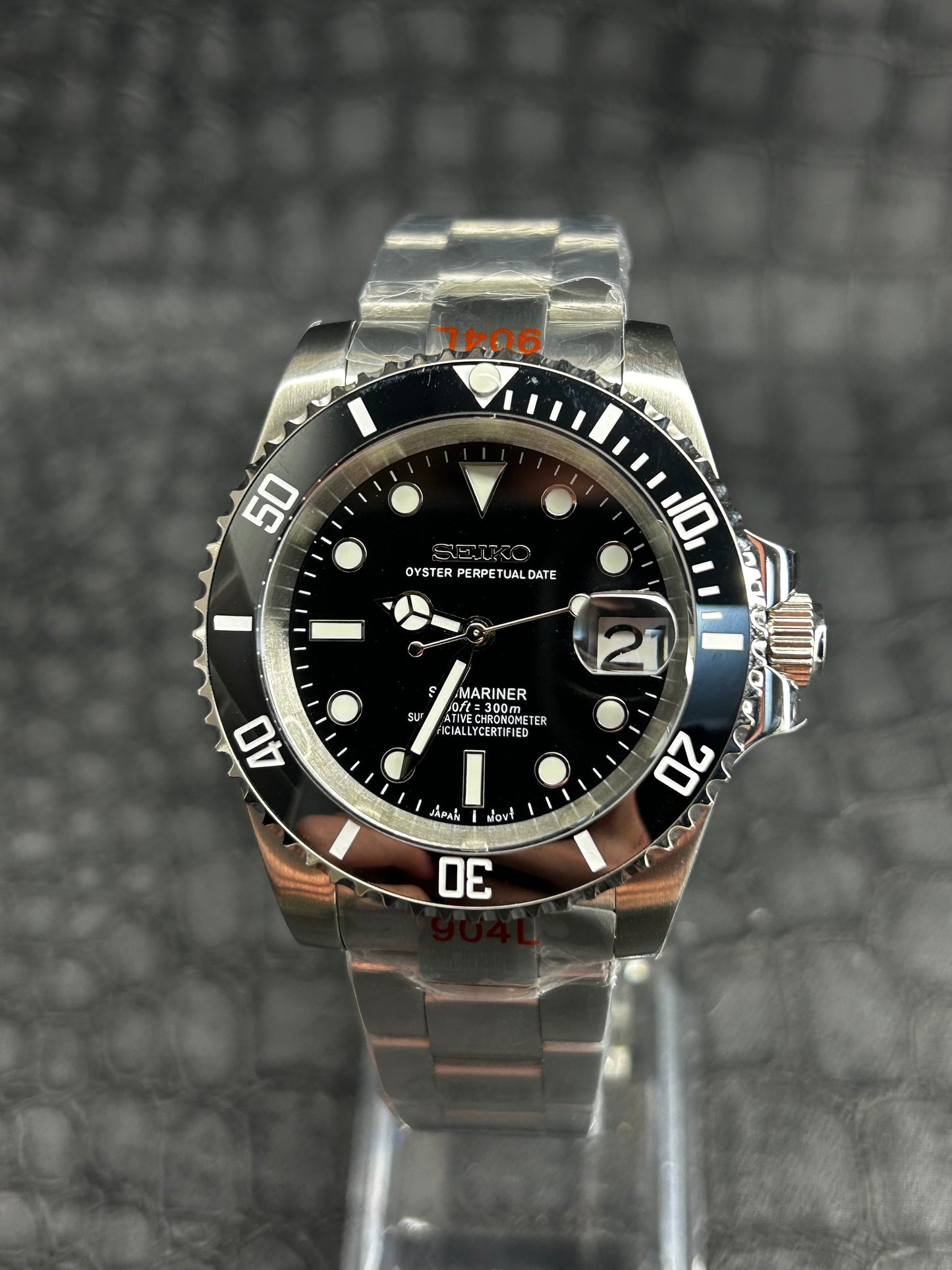 SEIKOMARINER Black Oyster Open Back Stainless Steel Watch