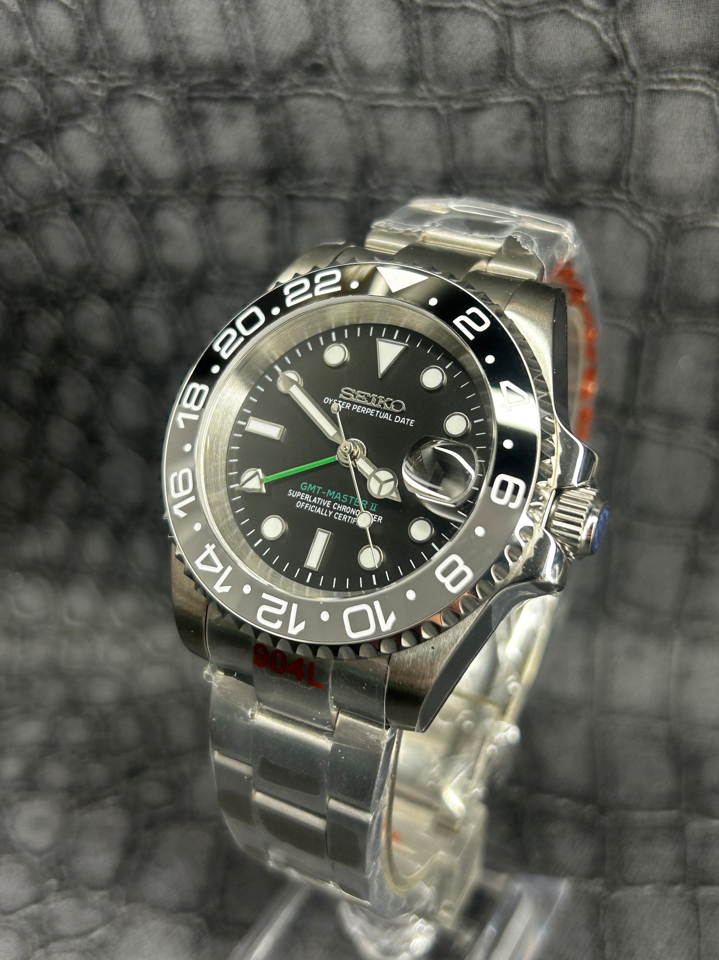 Seiko Mod Bruce Wayne GMT Oyster Open Back