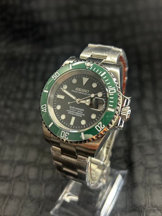 SEIKOMARINER mod Starbucks Green And Black Oyster Mod Watch